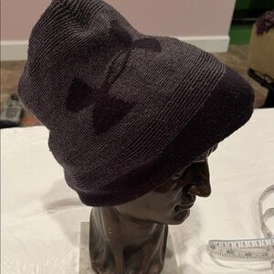 Under Armour Charcoal and black Gray Knit Beanie